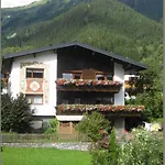 Haus Lifinar - Carmen Juen Apartamento