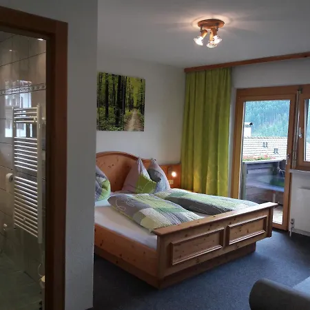 Appartement Haus Lifinar - Carmen Juen *