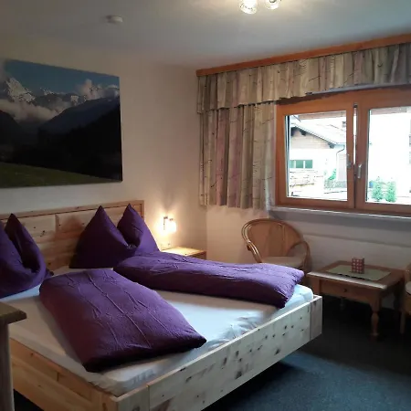 Haus Lifinar - Carmen Juen *