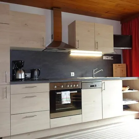 Appartement Haus Lifinar - Carmen Juen